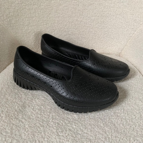 Skechers Shoes - Skechers Foamies Women's Water Shoes Size 10 Breathable Lightweight Black
